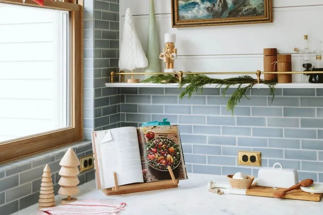 10 Kitchen Holiday Decor Ideas for a Festive Cooking Space - The Everygirl