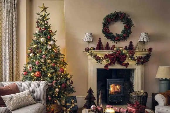 10 of the best artificial Christmas trees and all the trimmings - NewsBreak
