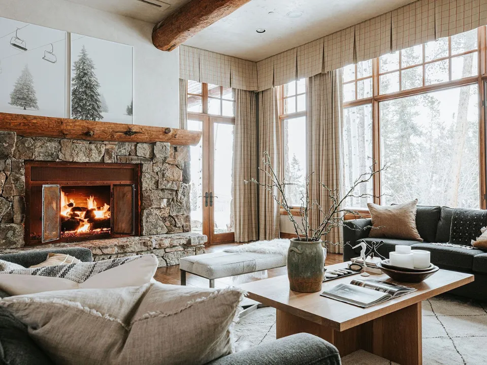 10 Ways to Transform Your Home into a Cozy Winter Haven - 2025