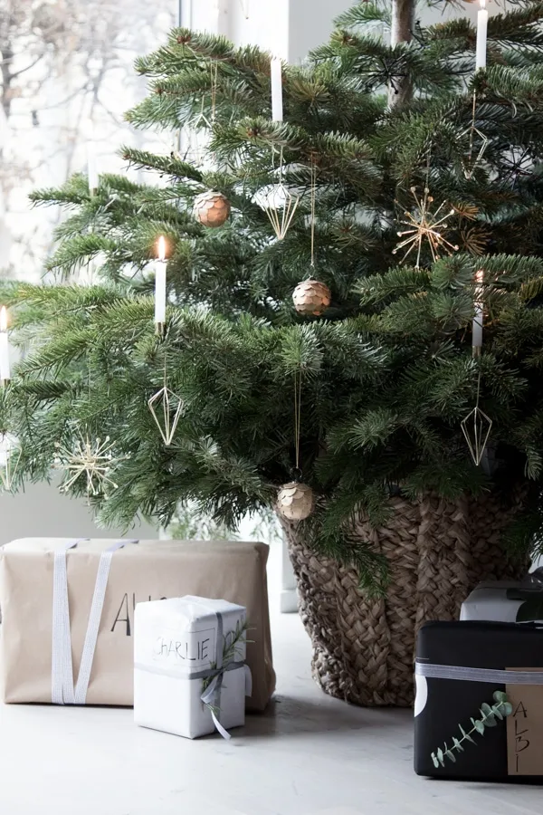 100 Fabulous Christmas Tree Decorating Ideas - shabbyfufu.com
