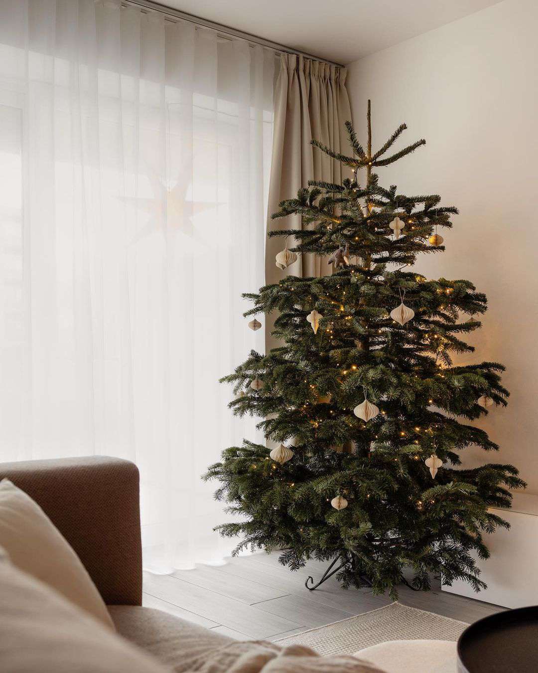14 Scandinavian Christmas Trees That Will Bring You Joy