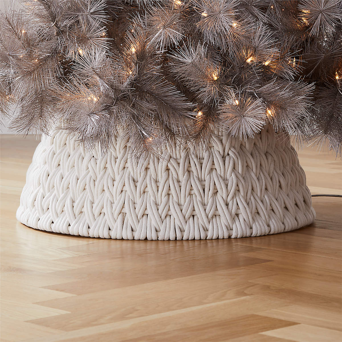 15 Best Christmas Tree Collars for Every Holiday Style (2025 Authentic West  Elm Woven Christmas Tree Collar in excellent condition.