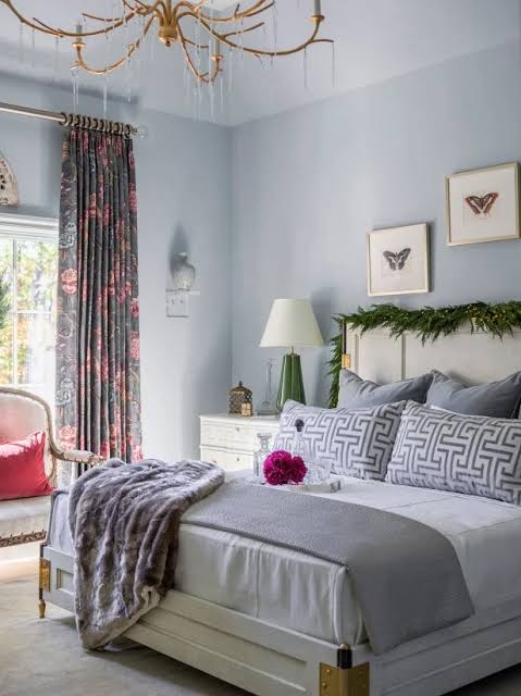 15 Christmas Bedroom Decorating Ideas | HGTV