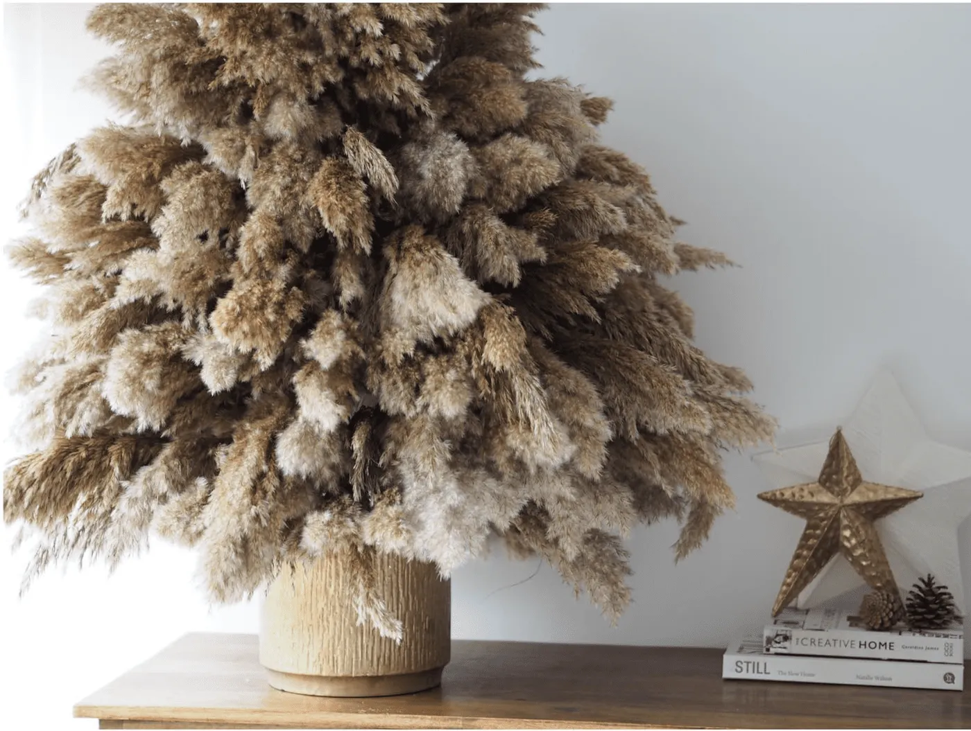 19 DIY Pampas Grass Christmas Trees for a Boho-Style Holiday