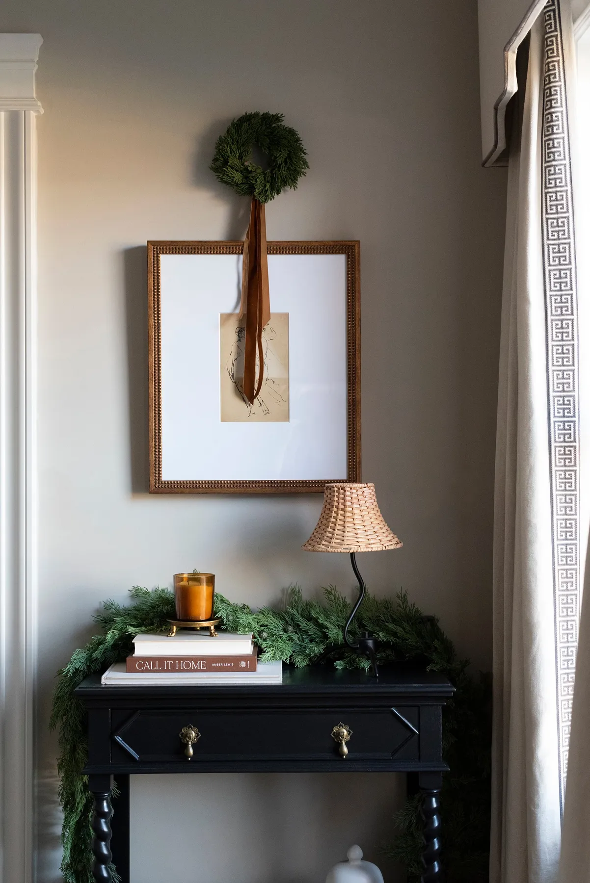 20 Ways to Decorate with Ribbon This Holiday Season