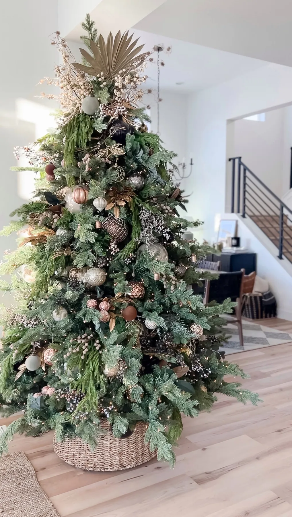 2022 Christmas Tree - Grey Birch Designs