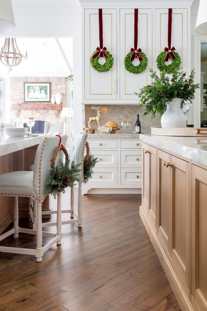 22 Christmas Kitchen Decorating Ideas | Govee US