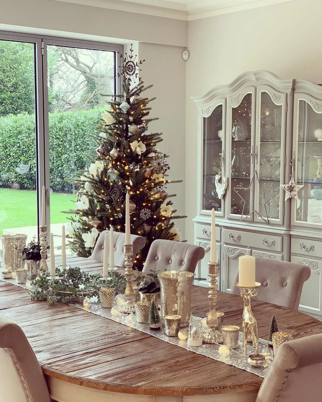 22 Christmas Tablescape Ideas for a Stunning Holiday Setting