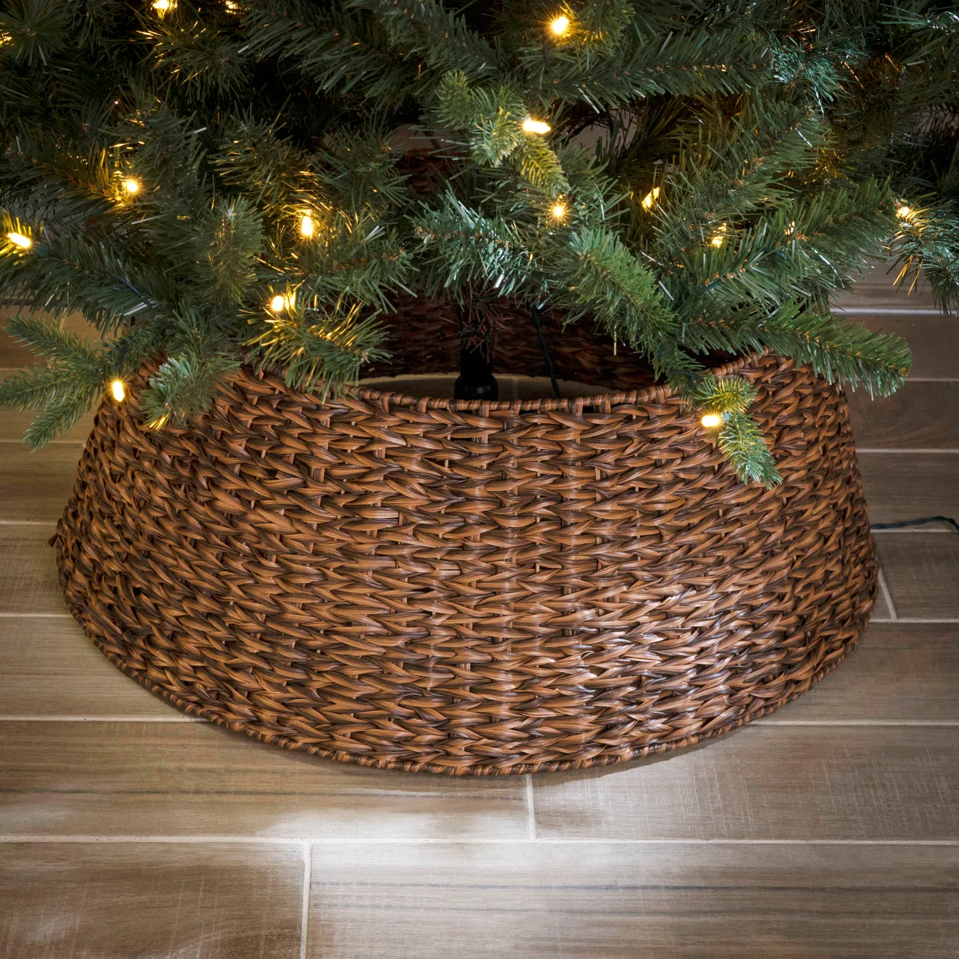 24 Inch Wicker Christmas Tree Collar Skirt (Dark Brown) 24 NWT CENBOSS Rattan  Christmas Tree Collar