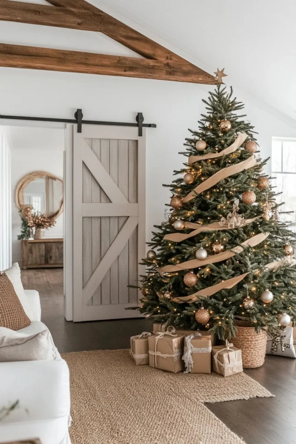 25 Farmhouse Christmas Tree Ideas to Transform Your Decor