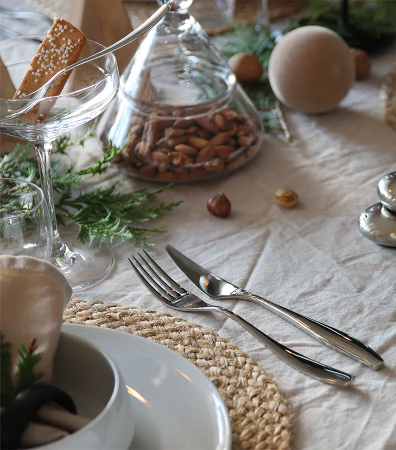 3 ways to set the Christmas table - Hardanger Bestikk