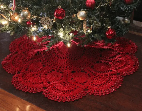 32 Crochet Christmas Tree Skirt Patterns - Crochet News