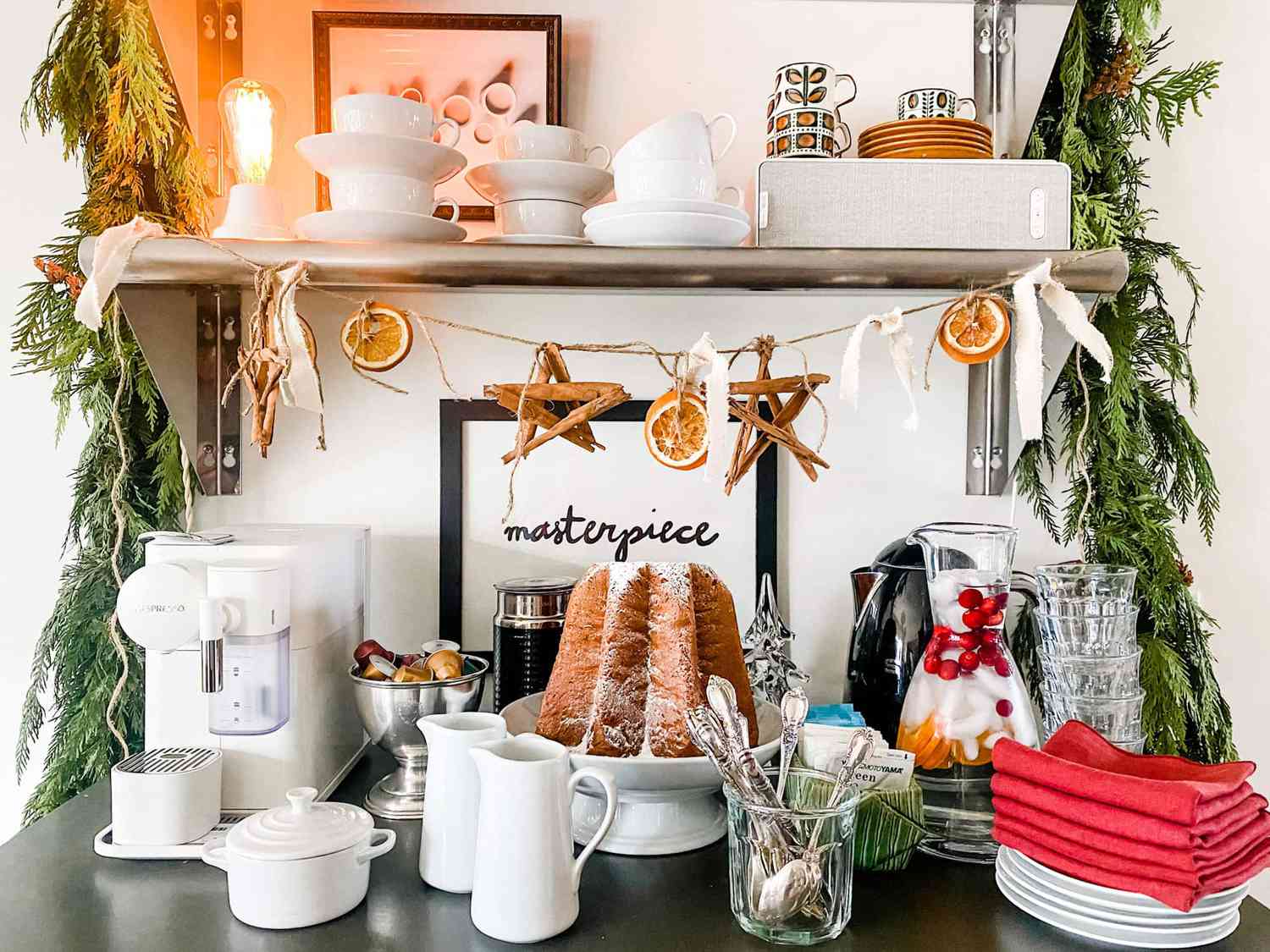 38 Christmas Kitchen Decor Ideas For Extra Holiday Cheer While Cooking