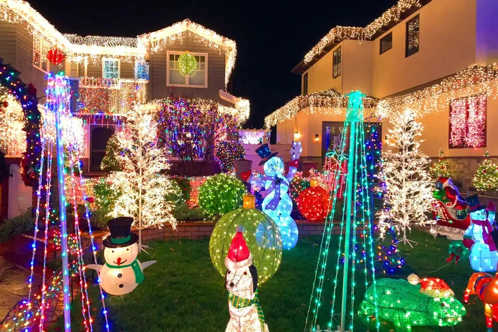 5 Best Outdoor Christmas Lights for the Ultimate Neighborhood Display – Ollny