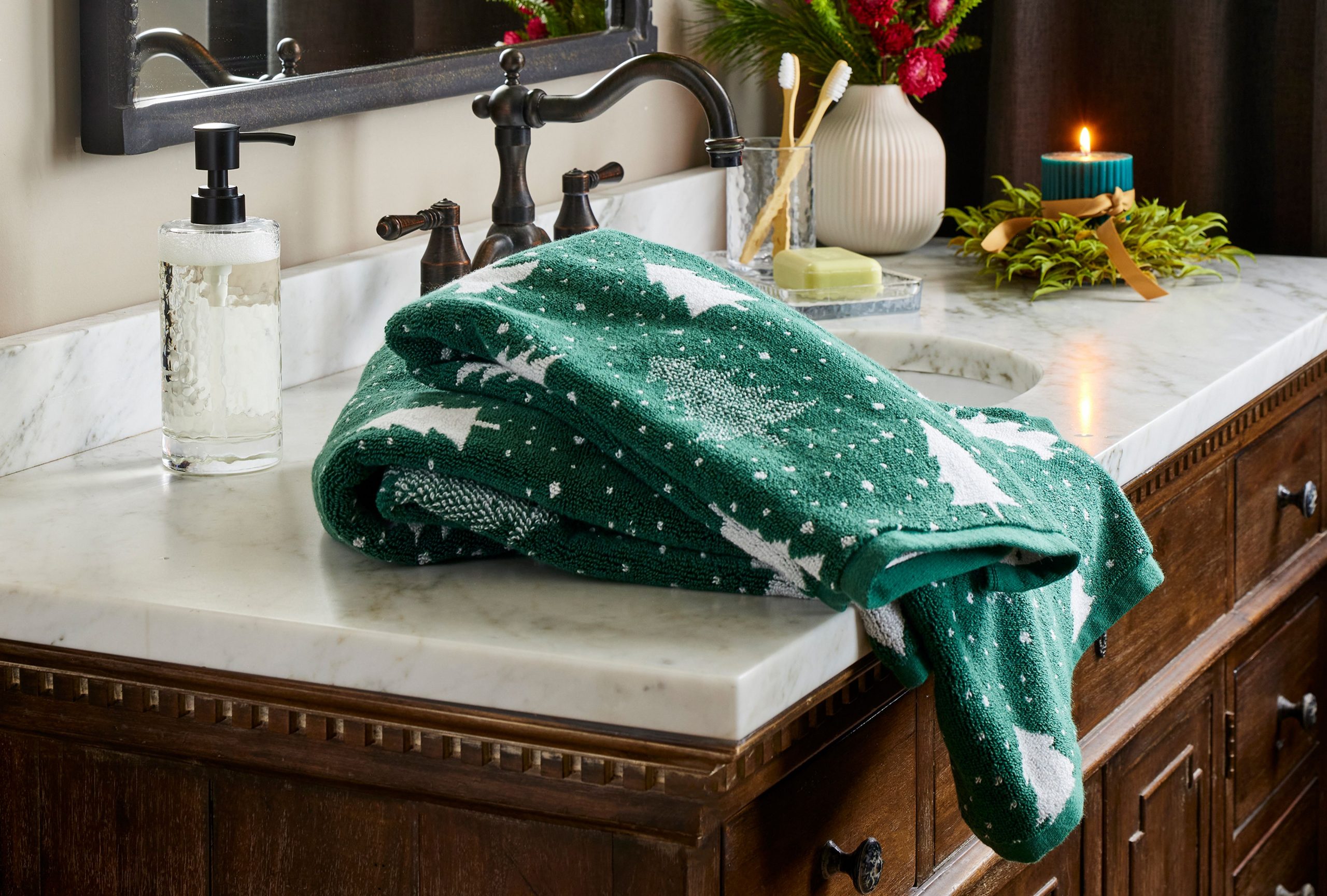 5 BHG x Walmart Items You Need for Your Holiday Guest Bathroom