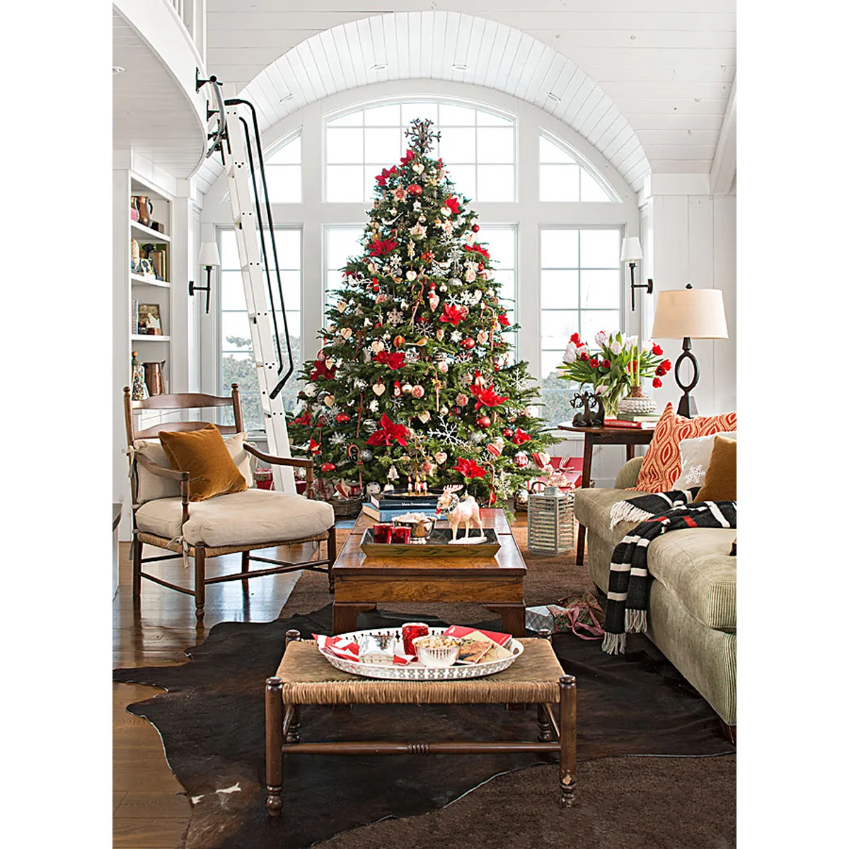 5 Christmas Tree Decoration Ideas That'll Have Everyone Dancing Merrily -  Kathy Kuo Home