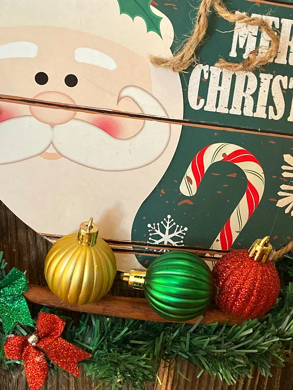 5 Minute Dollar Tree Christmas Wreath