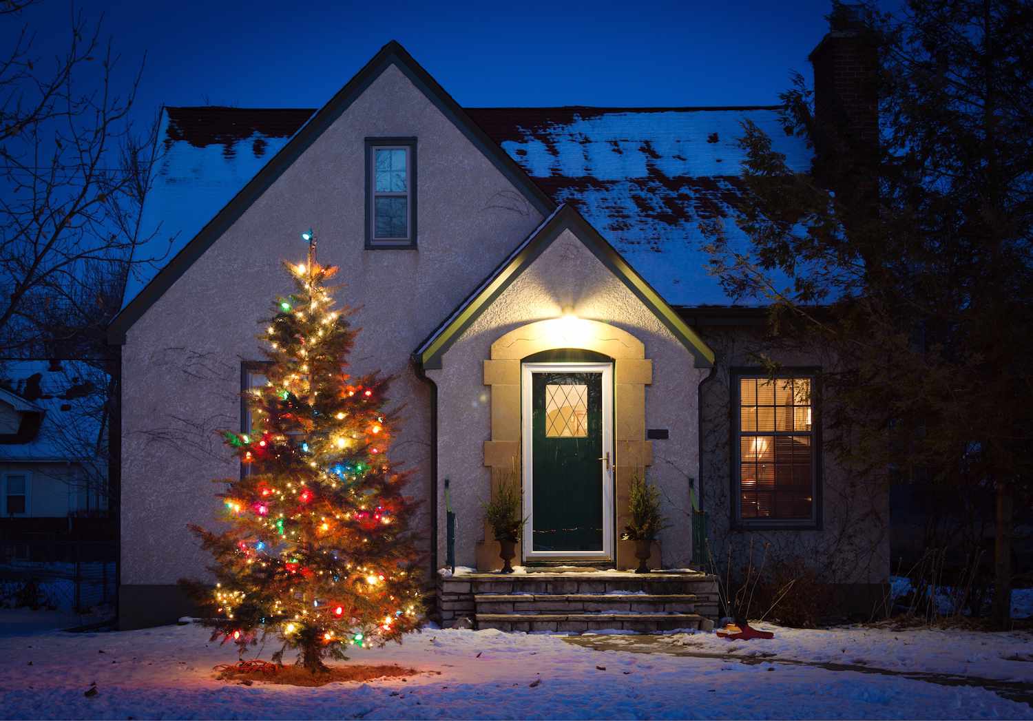 51 Outdoor Christmas Lights Ideas to Brighten Your Holiday