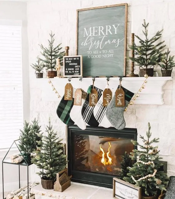 55 Alternative Christmas Ideas, Fireplace Decorating without Garlands