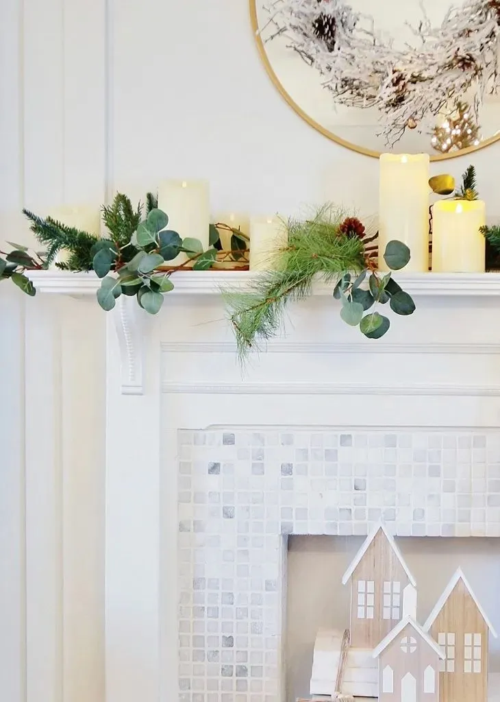 56 Christmas Mantel Decor Ideas for a Festive Home