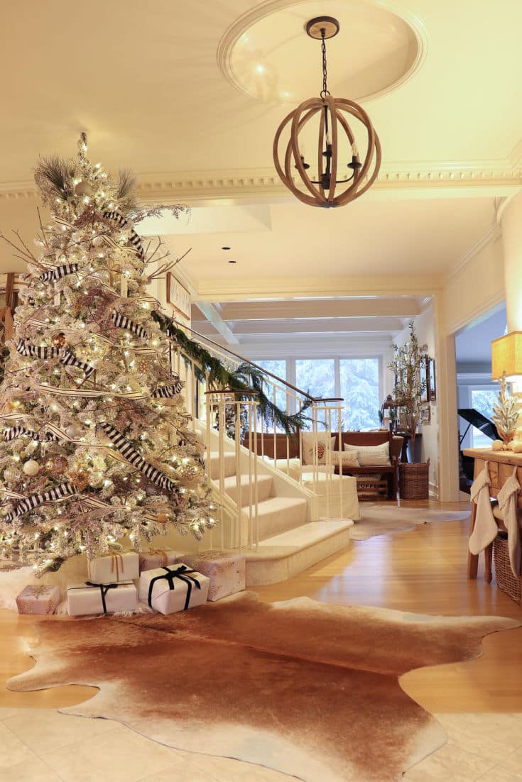 6 Easy Ways to Achieve an Irresistibly Festive White Christmas Tree