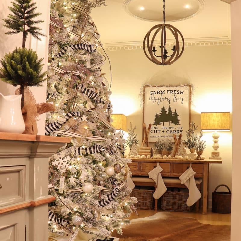 6 Easy Ways to Achieve an Irresistibly Festive White Christmas Tree