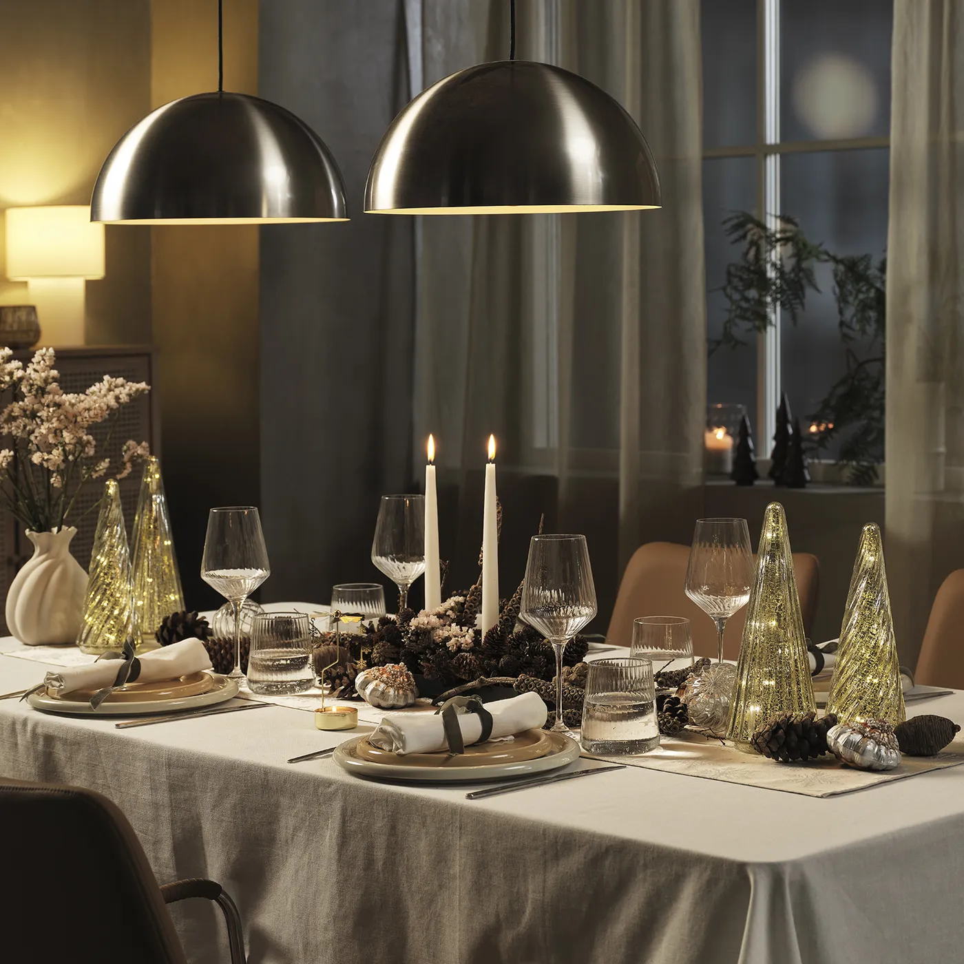 6 styling tips for your Christmas table setting | JYSK UK