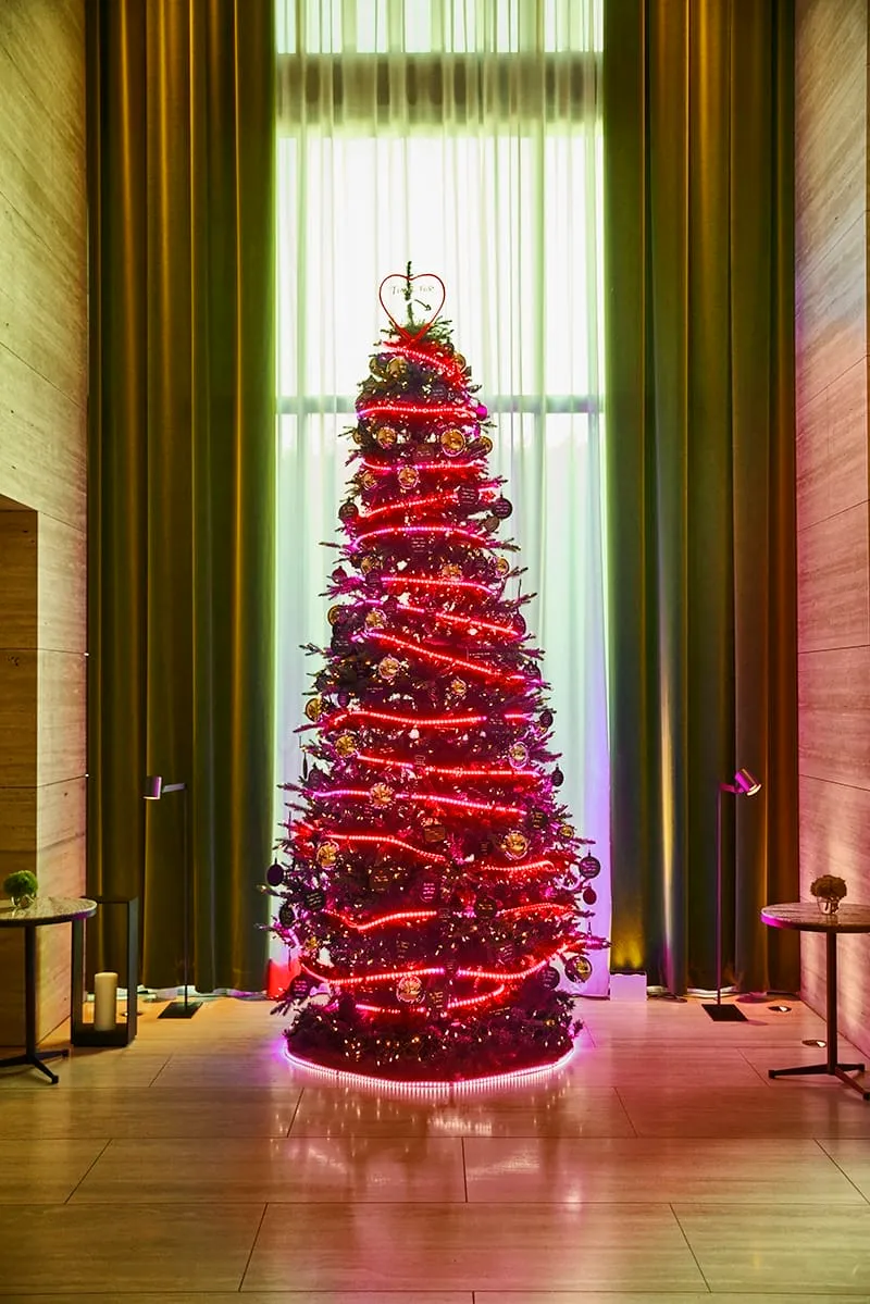 7 Christmas Trees Around the Globe Guaranteed to Get You in the Holiday  Spirit - Galerie Magazine