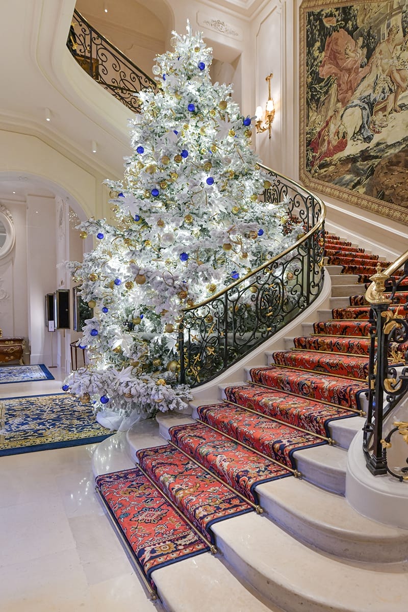 7 Christmas Trees Around the Globe Guaranteed to Get You in the Holiday  Spirit - Galerie Magazine