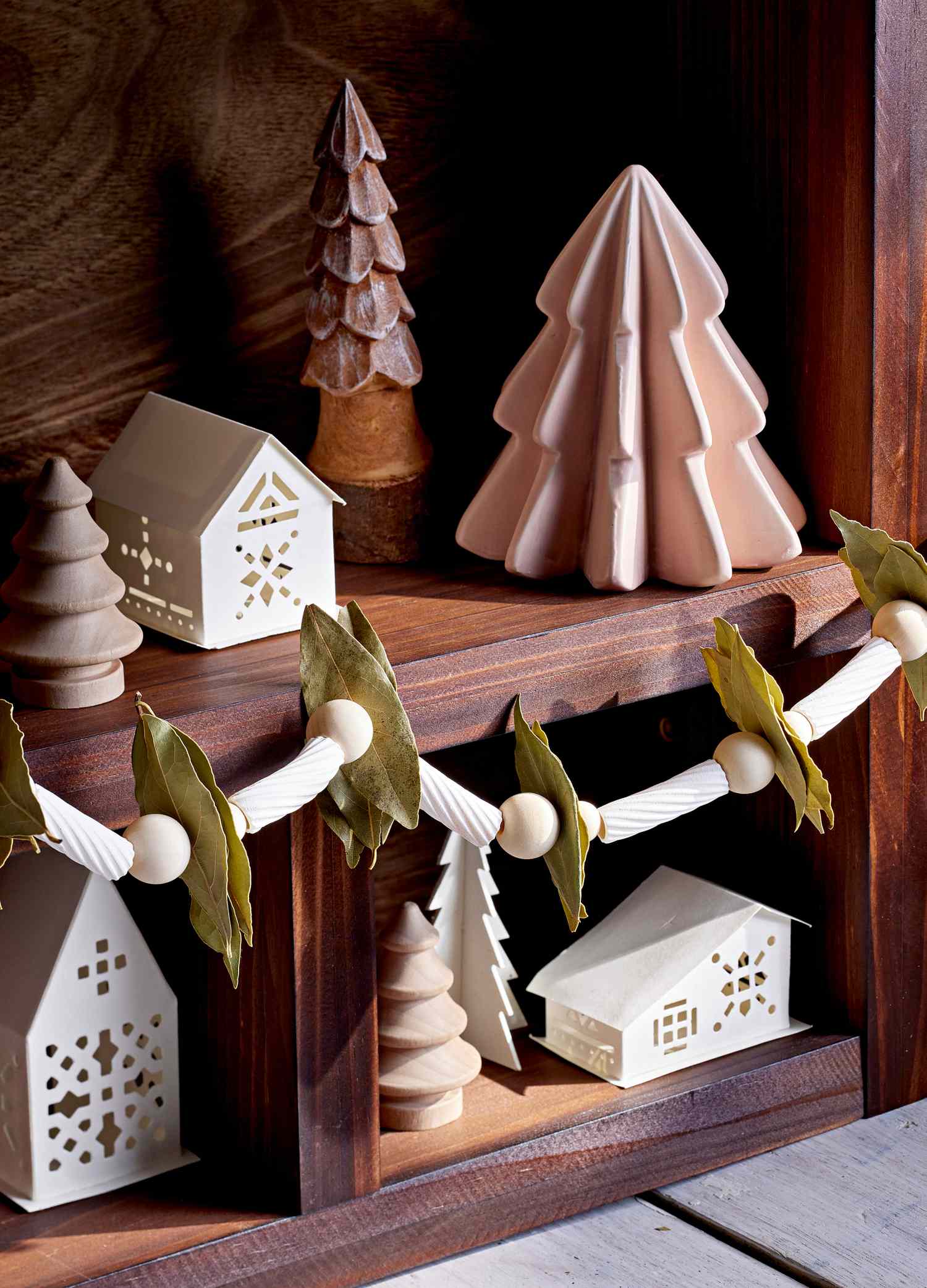 7 Ways to Turn Pantry Staples Into Elegant Christmas Decor