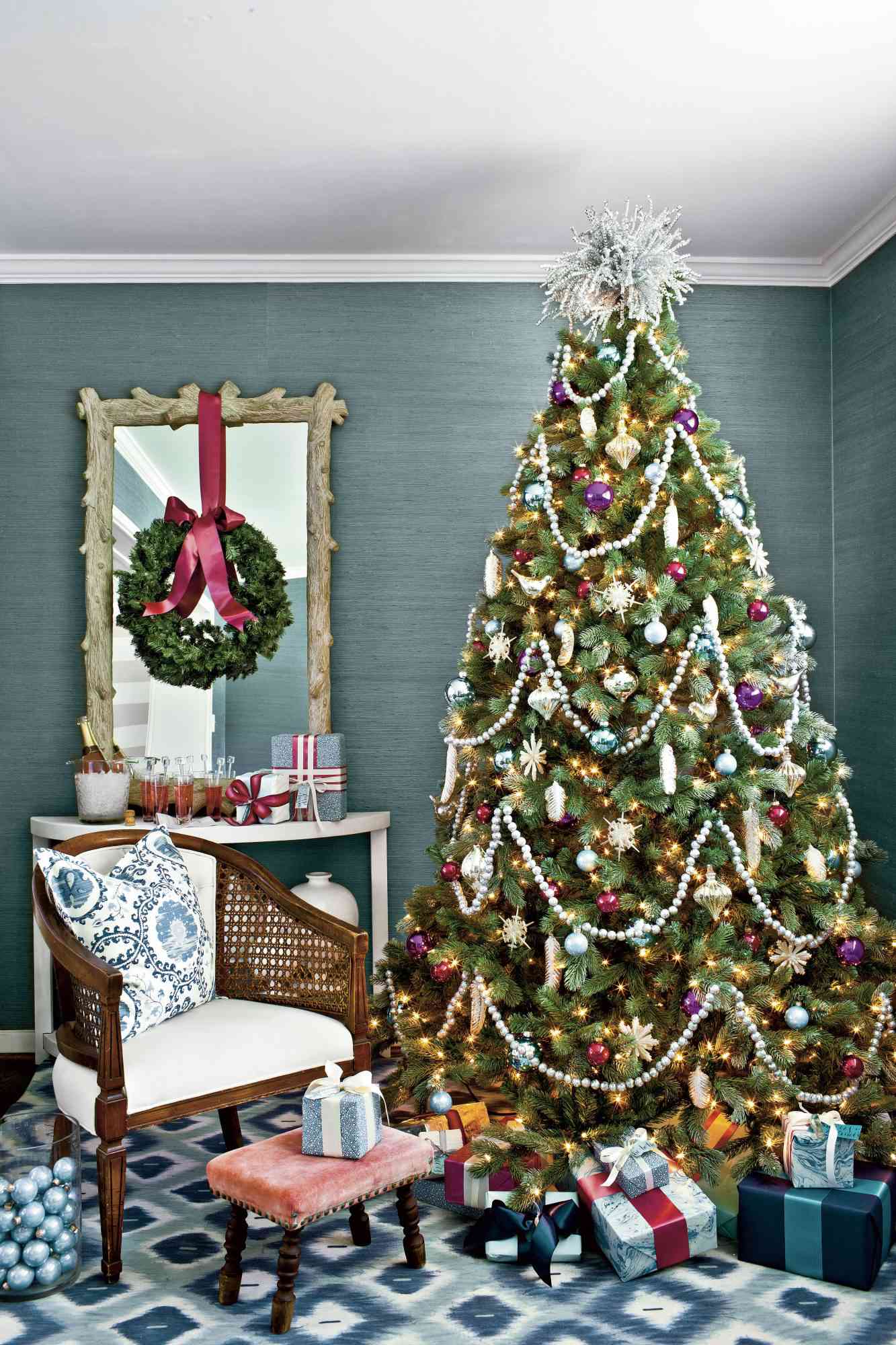 70 Christmas Tree Decoration Ideas For A Dazzling Holiday