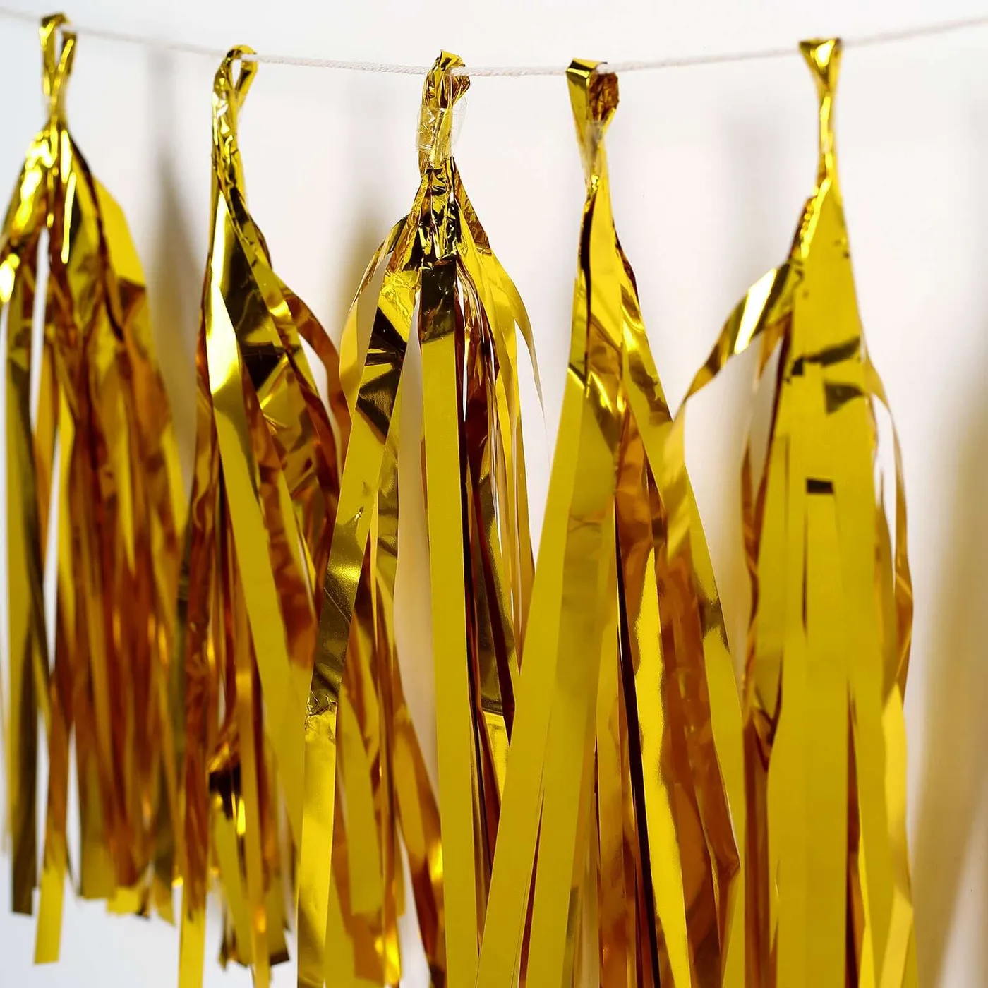 7.5Ft Long Metallic Gold Foil Tassels Fringe Garland, Tinsel Streamer Party Backdrop Decorations | Wholesale Event Supplies by TableclothsFactory