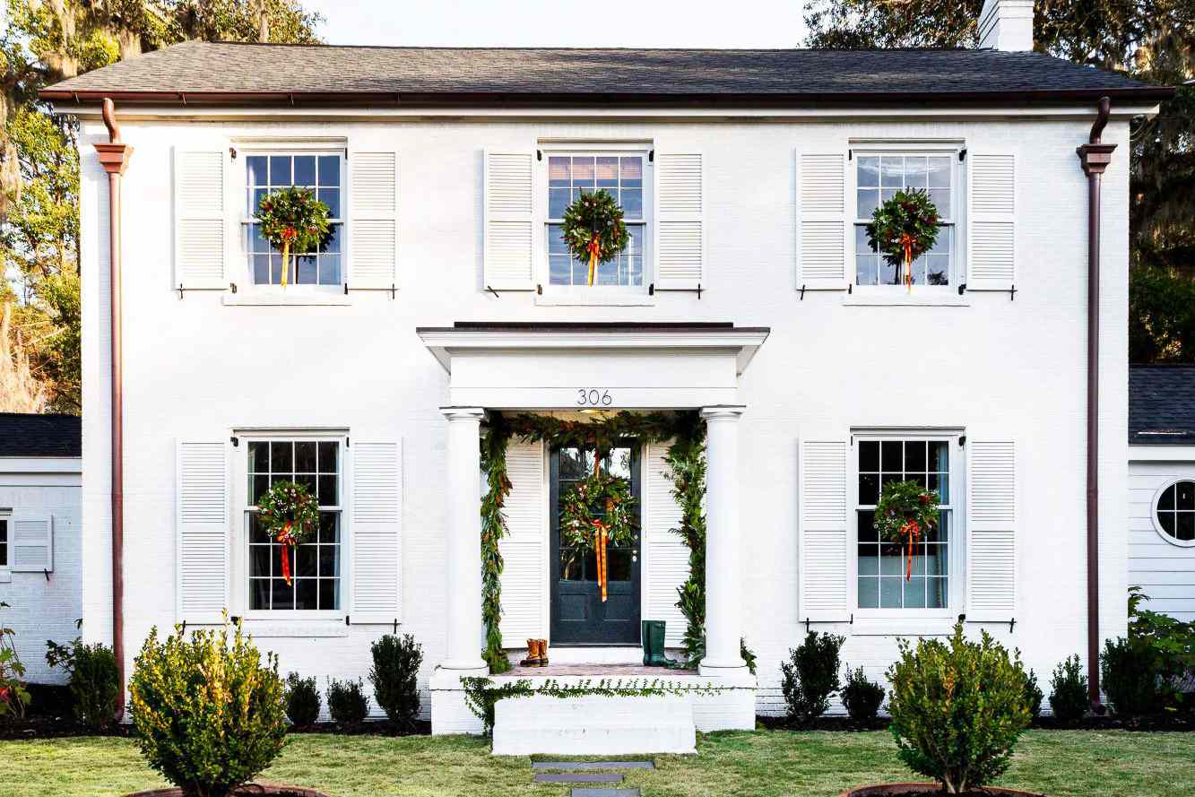 78 Festive Christmas Wreath Ideas For Every Space