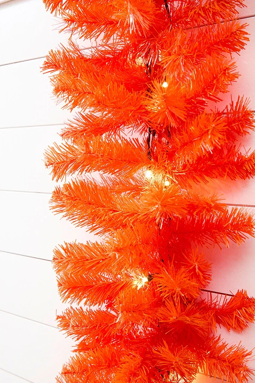 9' x 12' LED Orange Garland