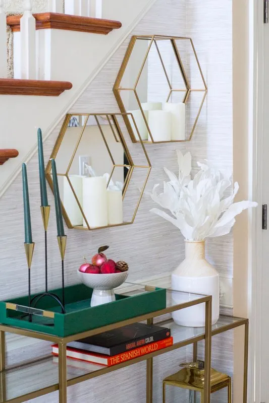 A red, white and green Christmas - Love Your Abode