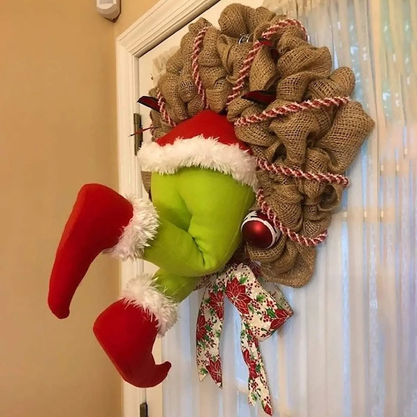 BAMAIAChristmas Thief Wreath Naughty Xmas Thief Burlap Wreaths with Pose-able Plush Legs Christmas Hanging Ornament for Christmas Tree/Front Door/Living Room/Wall/Window Indoor Decoration 40CM - Wal