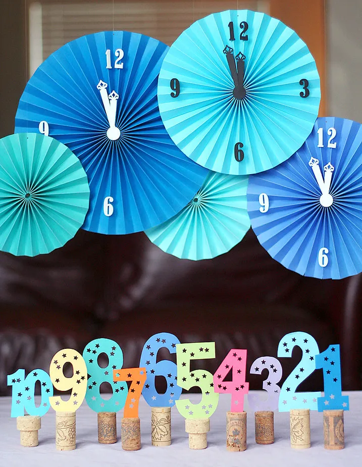 Be Different...Act Normal: DIY New Years Eve Decorations [New Years  Celebration]