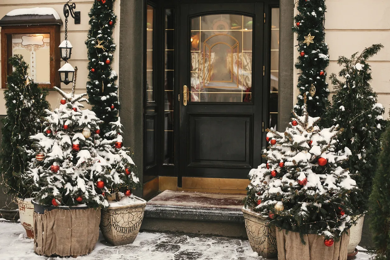 Beautiful Outdoor Holiday Decorating Ideas - Megan Morris