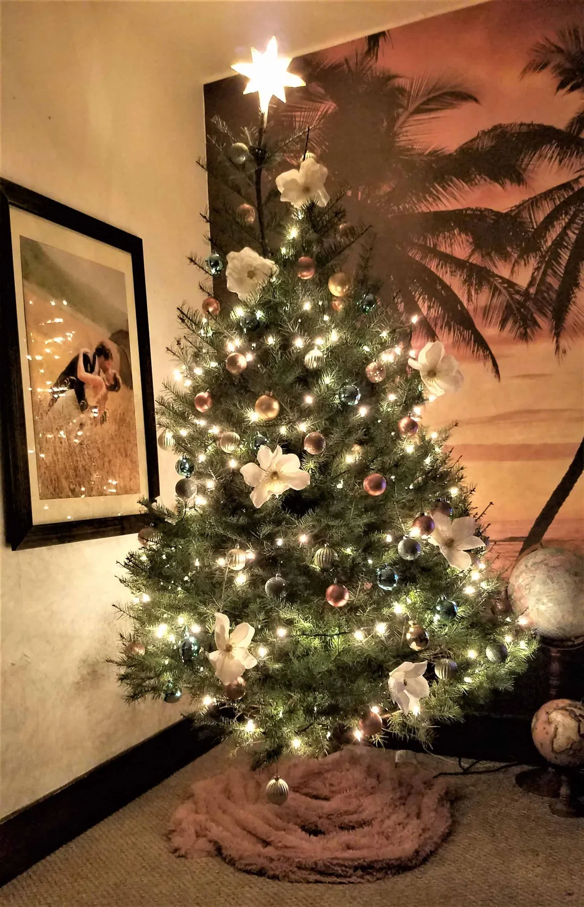Boho Christmas Decor- Living room – Jessica Lehman Design | Kitchen & Bath