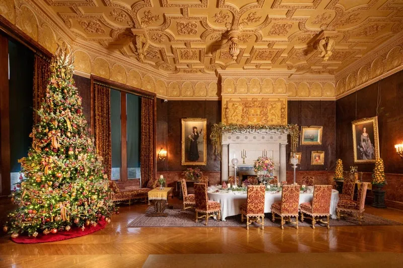 Christmas at Biltmore Estate: How America's Largest Home Decorates -  Business Insider