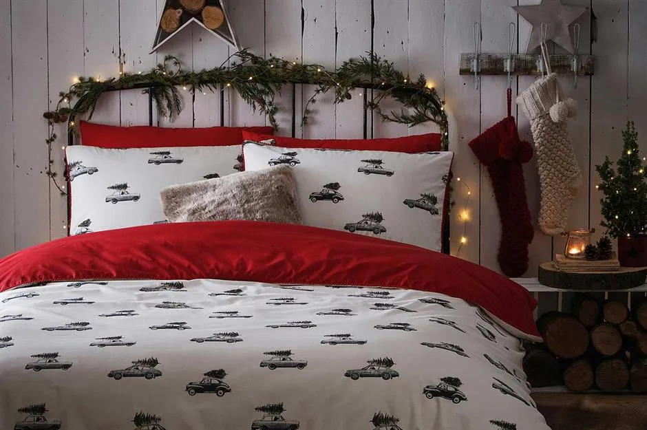 Christmas bedding: our pick of the best festive bedding sets |  loveproperty.com