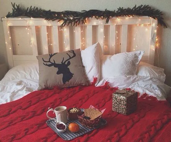 Christmas Bedroom Decorating