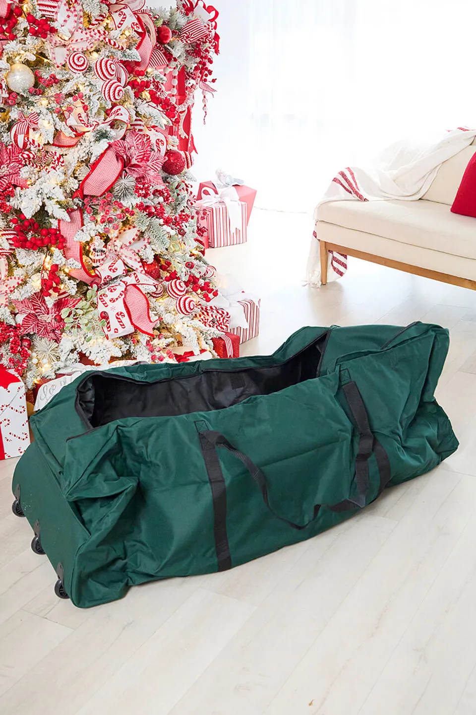 Christmas Decor Storage: Best Practices for Storing Your Holiday Decor -  Decorator's Warehouse