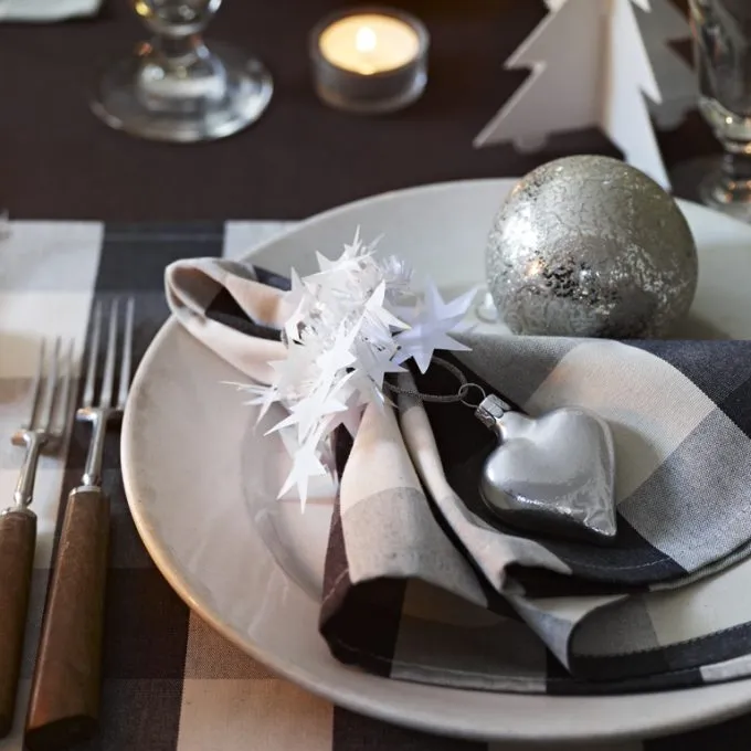 Christmas Dinner Table Ideas | Ian Mankin