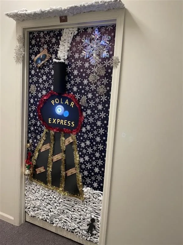 Christmas Door Contest - Georgia Pines
