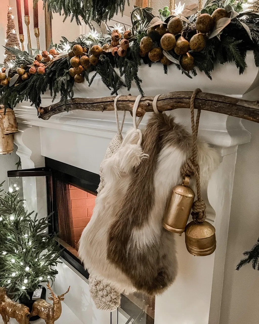 Christmas Fireplace 2022 - House Becomes Home Interiors