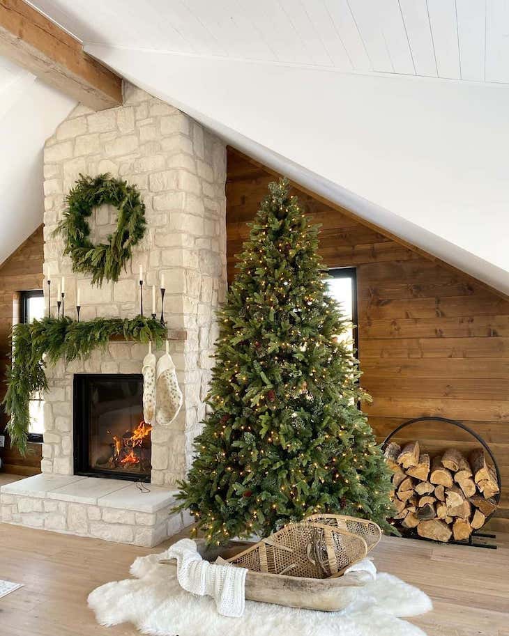 Christmas Homes - Neutral Style Christmas Decor - Farmhousehub