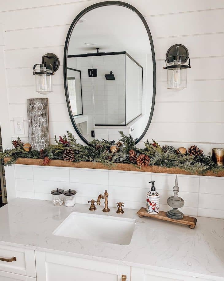 Christmas Homes - Spectacular Garland Game - Farmhousehub