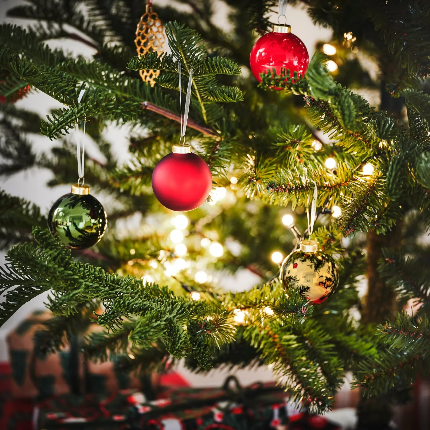 Christmas Light Decorating Ideas for a Festive Home - IKEA UK
