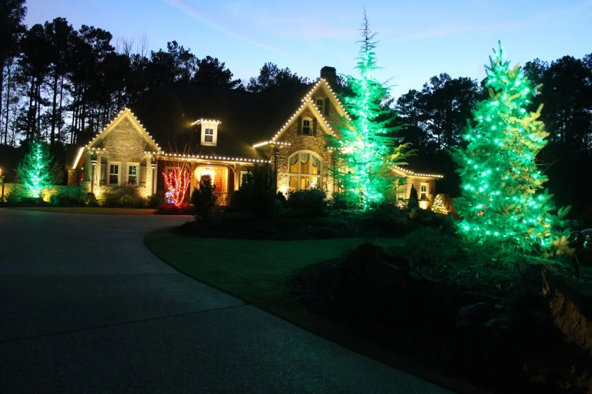 Christmas Light Hanging Service - Decorations Photo Gallery